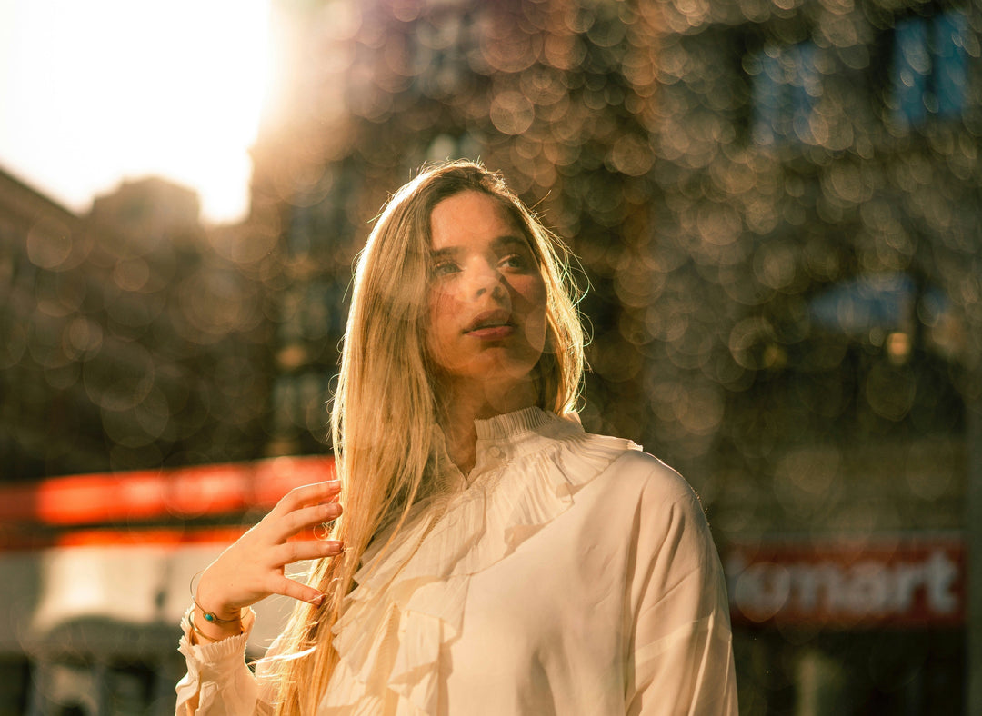 Les Accessoires – Une Lecture Visuelle de la Tenue
