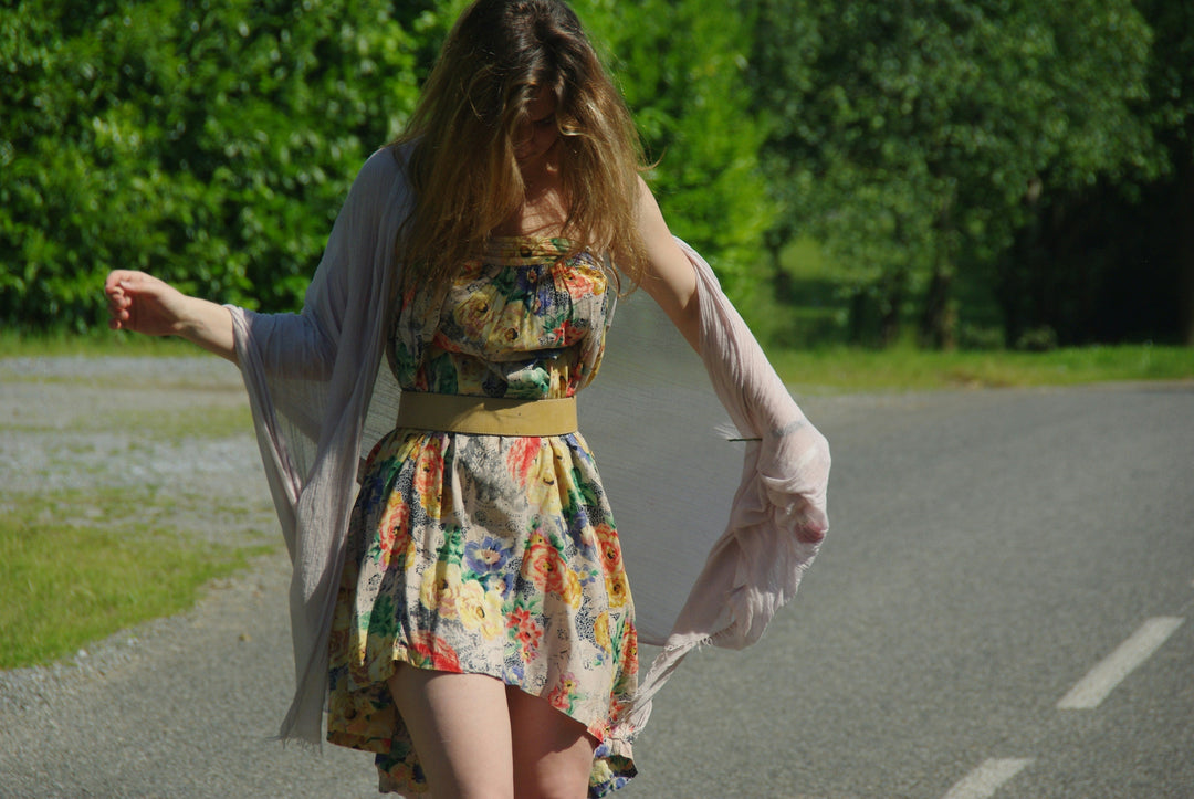 Les Vêtements Structurés – Composer une Silhouette Affirmée